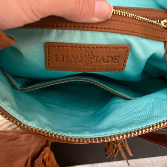 Lily Jade Women’s Madeline Convertible Leather Pebble Diaper Bag Backpack - Picture 13 of 16